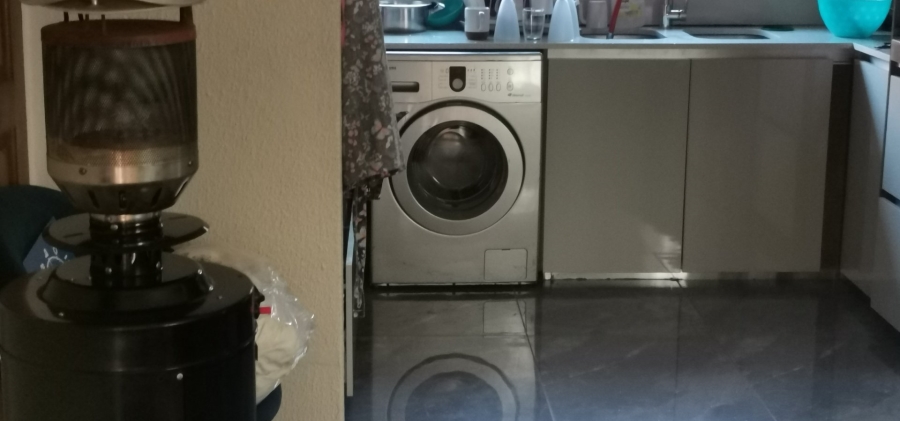 2 Bedroom Property for Sale in Edleen Gauteng