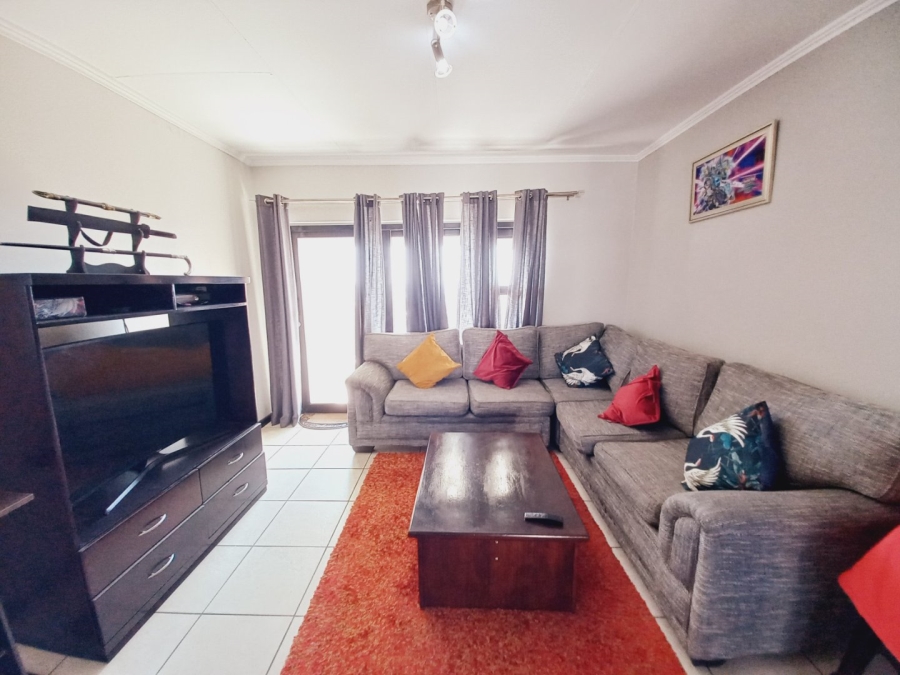 2 Bedroom Property for Sale in Greenstone Hill Gauteng