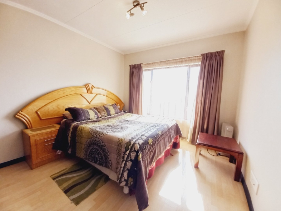 2 Bedroom Property for Sale in Greenstone Hill Gauteng
