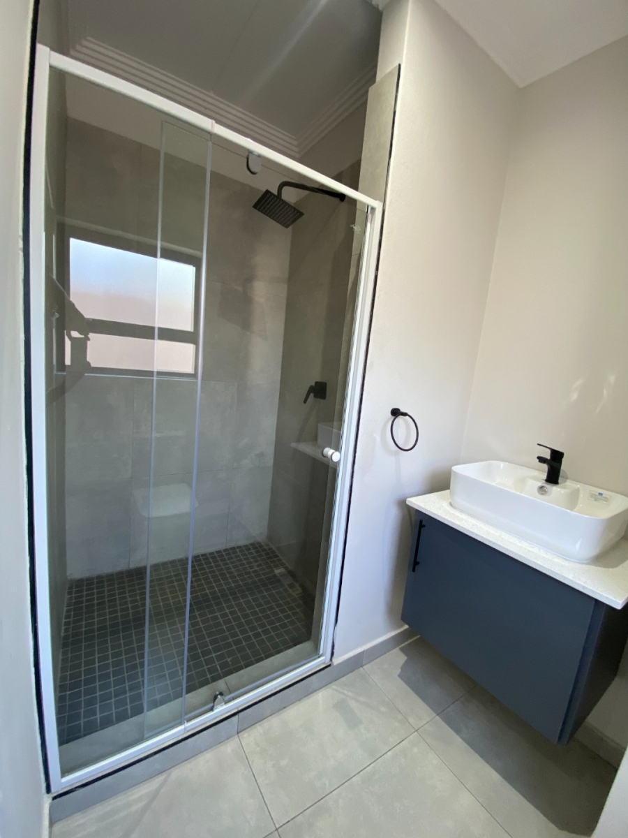 To Let 2 Bedroom Property for Rent in Bryanston Gauteng