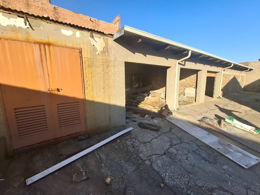 8 Bedroom Property for Sale in Kempton Park Central Gauteng