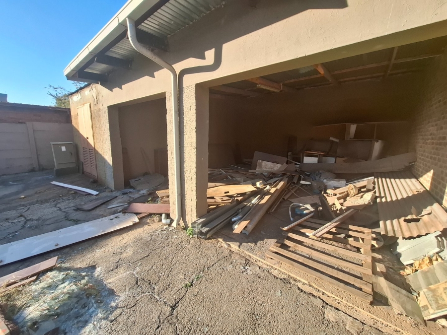 8 Bedroom Property for Sale in Kempton Park Central Gauteng