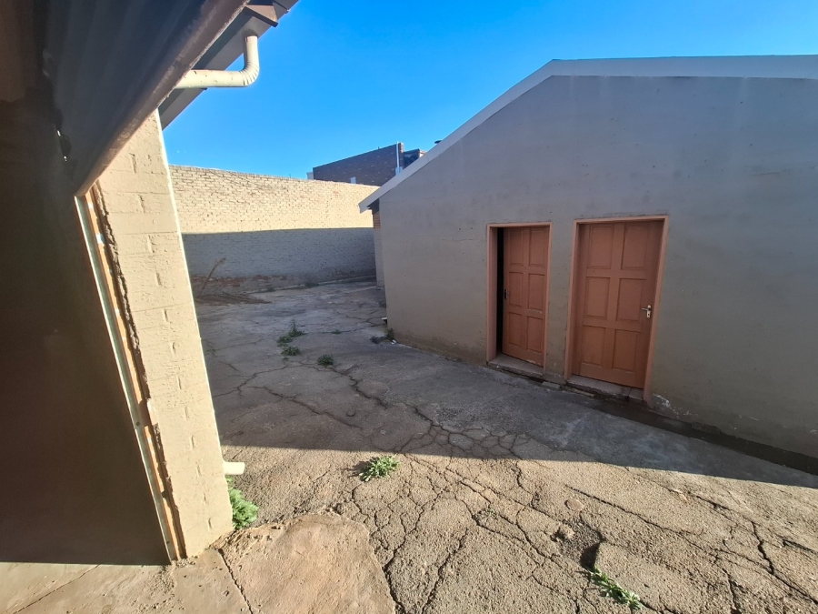 8 Bedroom Property for Sale in Kempton Park Central Gauteng