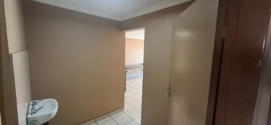 8 Bedroom Property for Sale in Kempton Park Central Gauteng