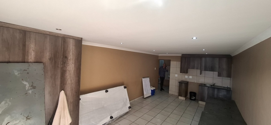 8 Bedroom Property for Sale in Kempton Park Central Gauteng