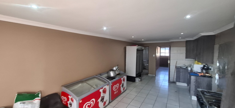 8 Bedroom Property for Sale in Kempton Park Central Gauteng