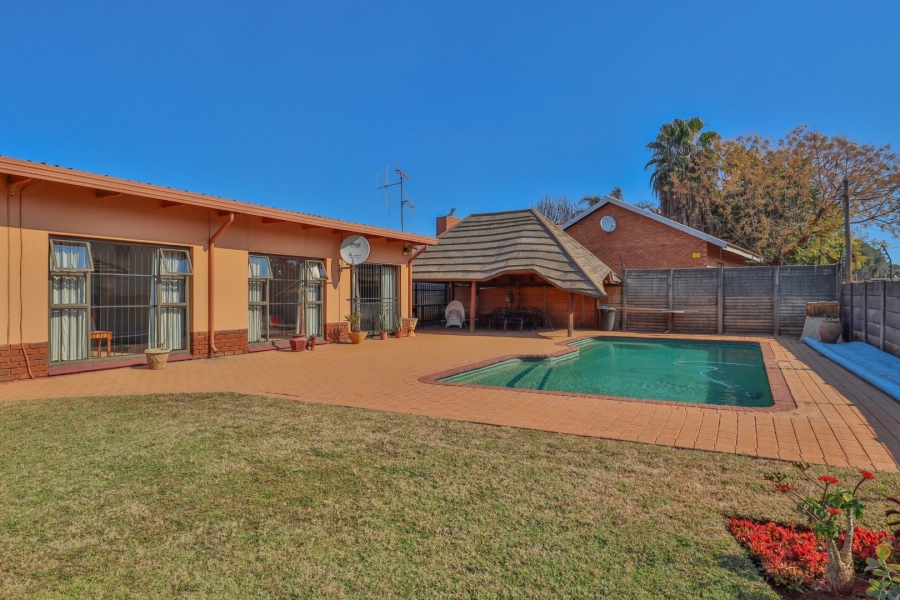 4 Bedroom Property for Sale in The Orchards Gauteng