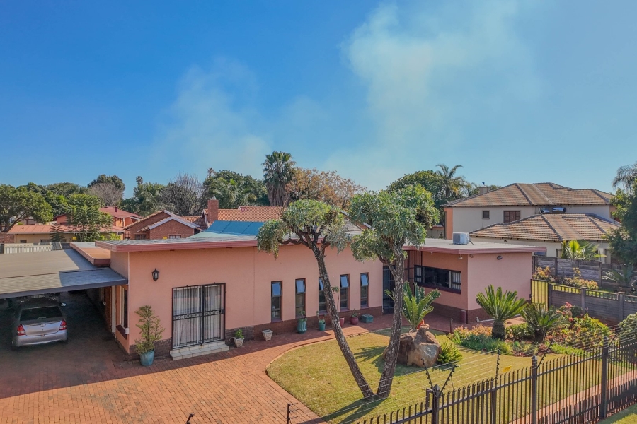 4 Bedroom Property for Sale in The Orchards Gauteng