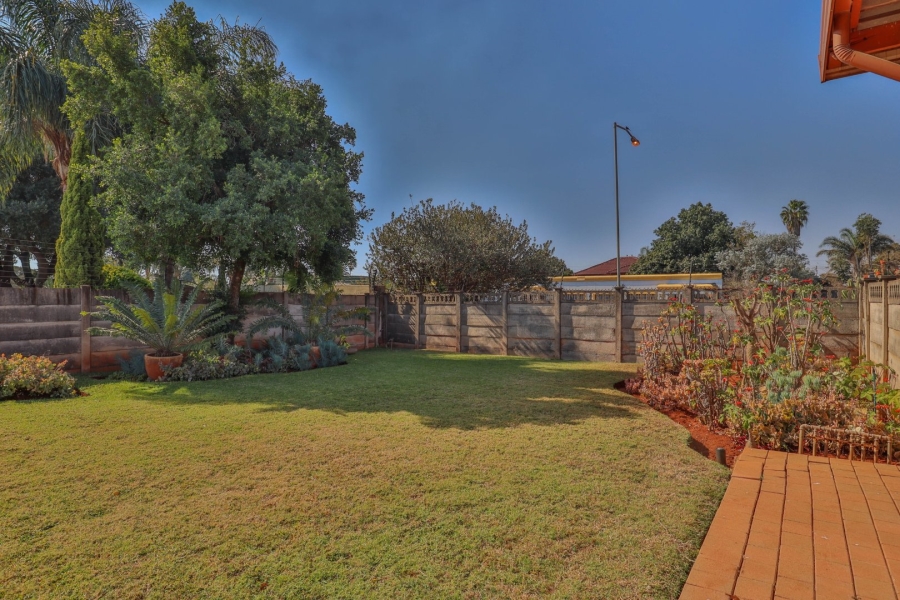 4 Bedroom Property for Sale in The Orchards Gauteng