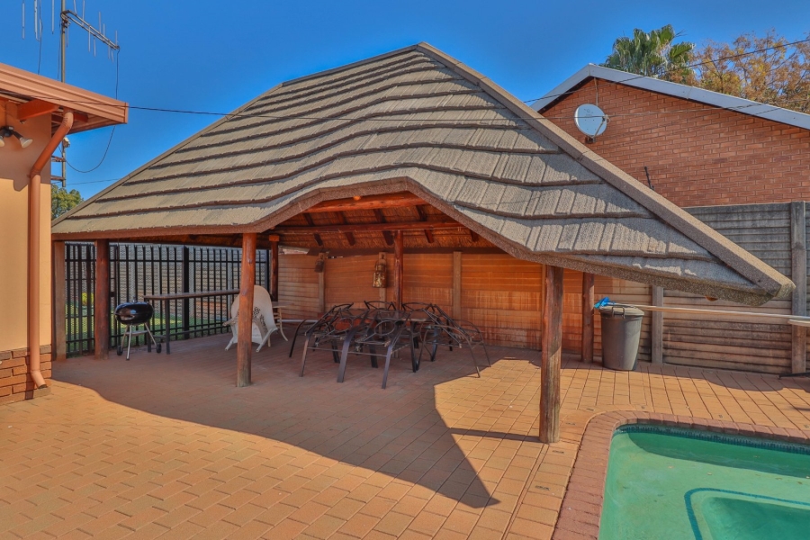 4 Bedroom Property for Sale in The Orchards Gauteng