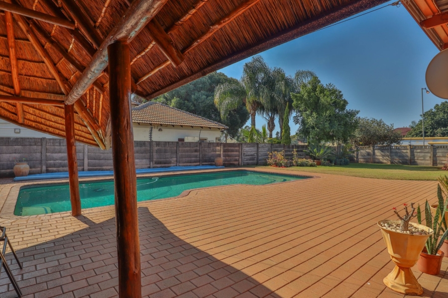 4 Bedroom Property for Sale in The Orchards Gauteng