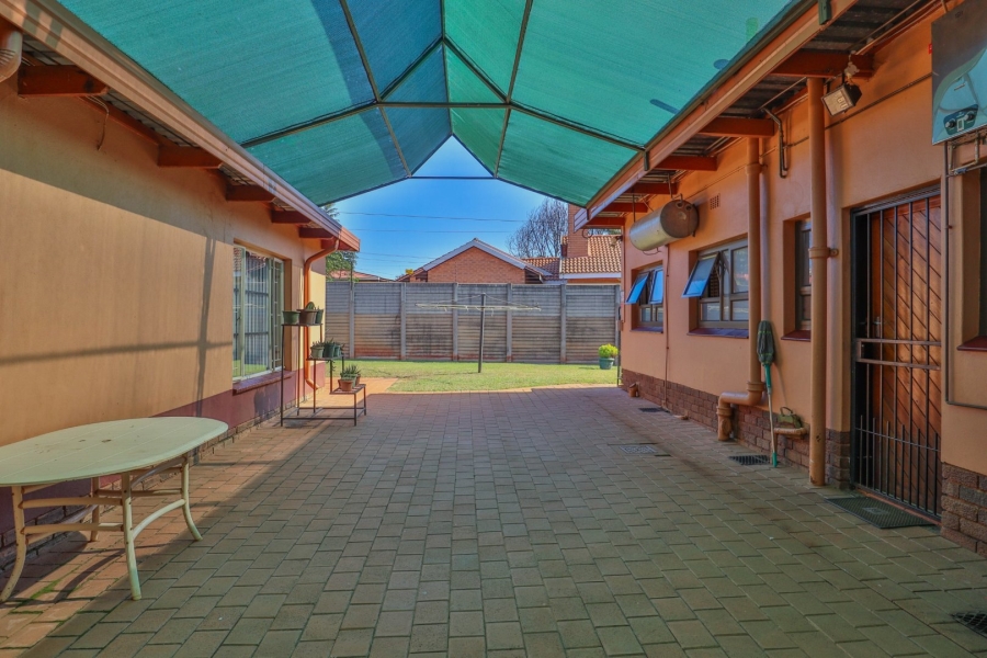 4 Bedroom Property for Sale in The Orchards Gauteng