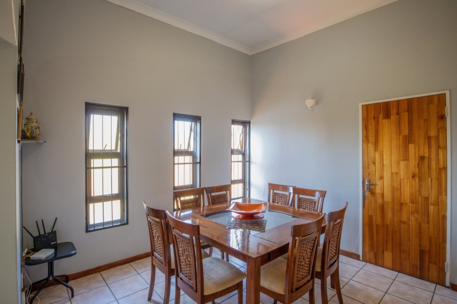 4 Bedroom Property for Sale in The Orchards Gauteng