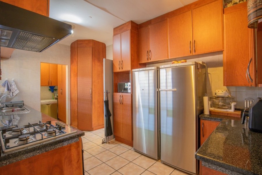 4 Bedroom Property for Sale in The Orchards Gauteng