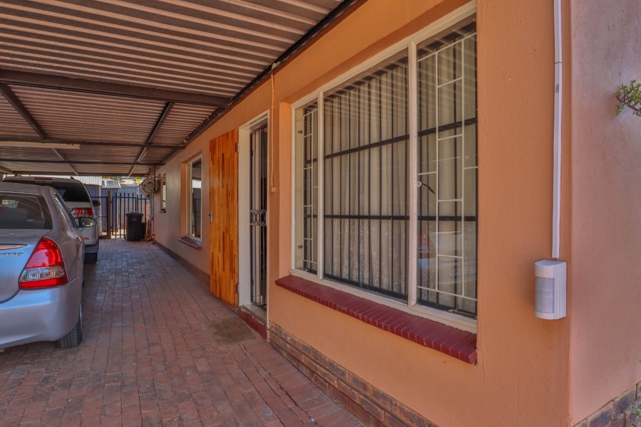 4 Bedroom Property for Sale in The Orchards Gauteng