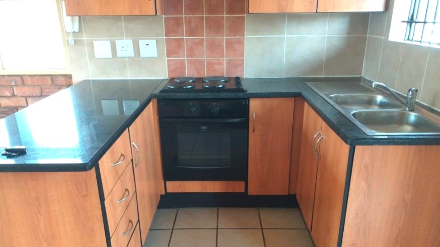 To Let 1 Bedroom Property for Rent in Wonderboom South Gauteng