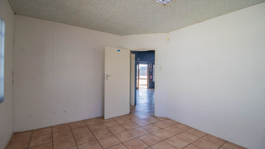 Bedroom Property for Sale in Pomona Gauteng