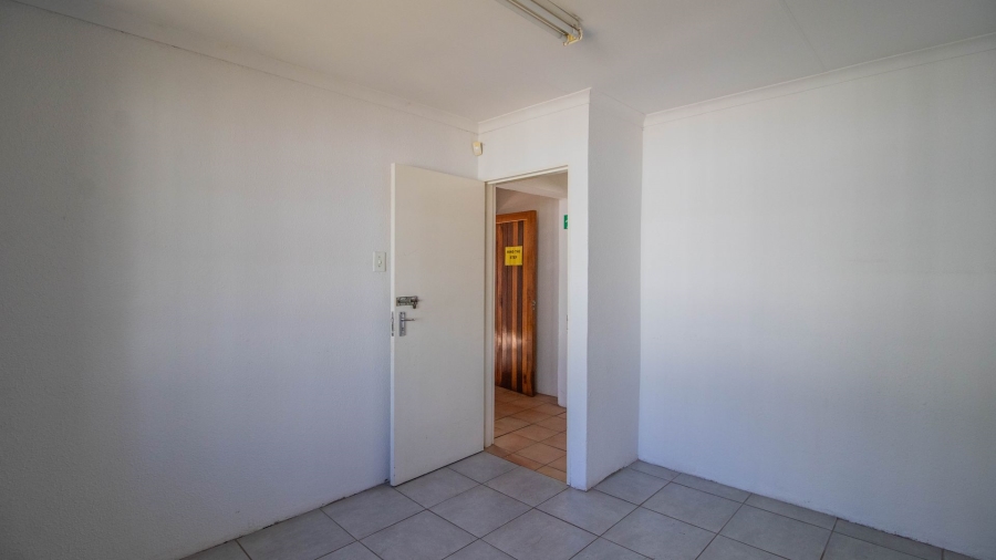  Bedroom Property for Sale in Pomona Gauteng