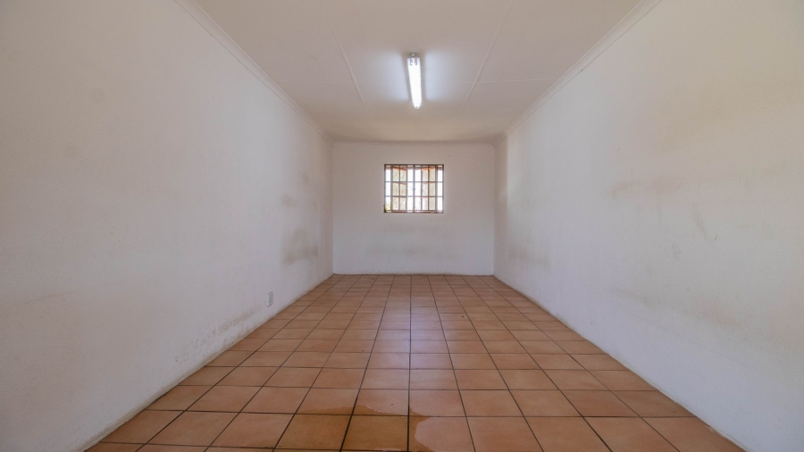  Bedroom Property for Sale in Pomona Gauteng