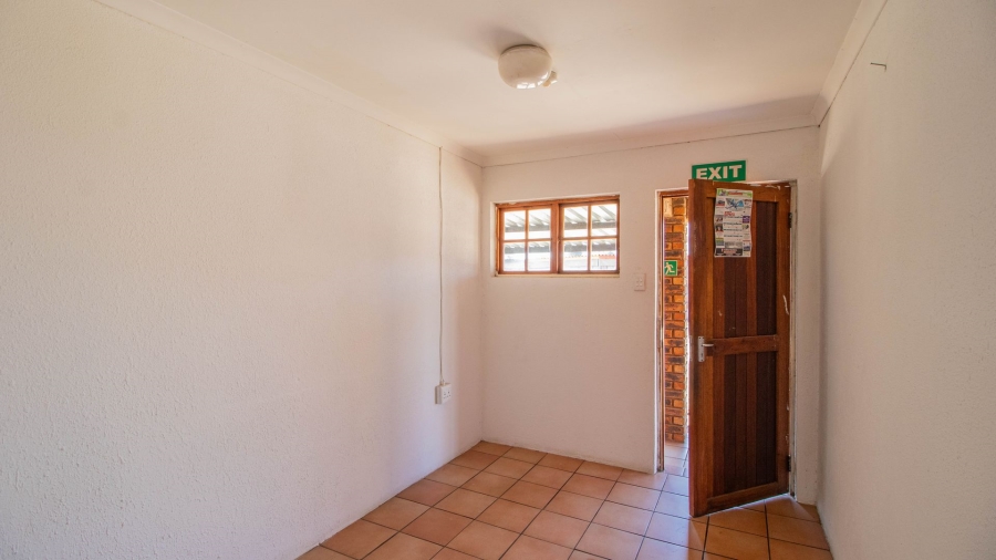  Bedroom Property for Sale in Pomona Gauteng