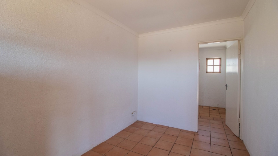  Bedroom Property for Sale in Pomona Gauteng