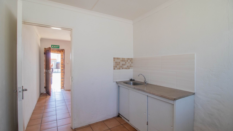  Bedroom Property for Sale in Pomona Gauteng