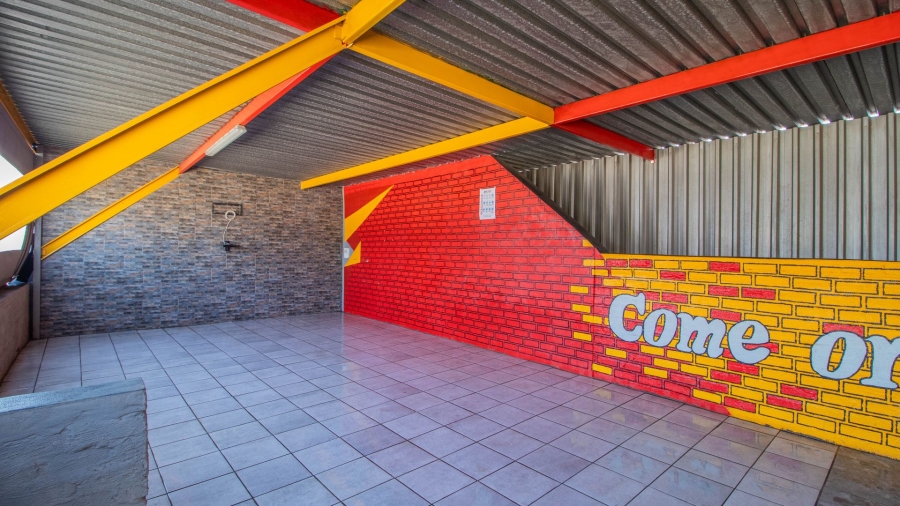 Bedroom Property for Sale in Pomona Gauteng