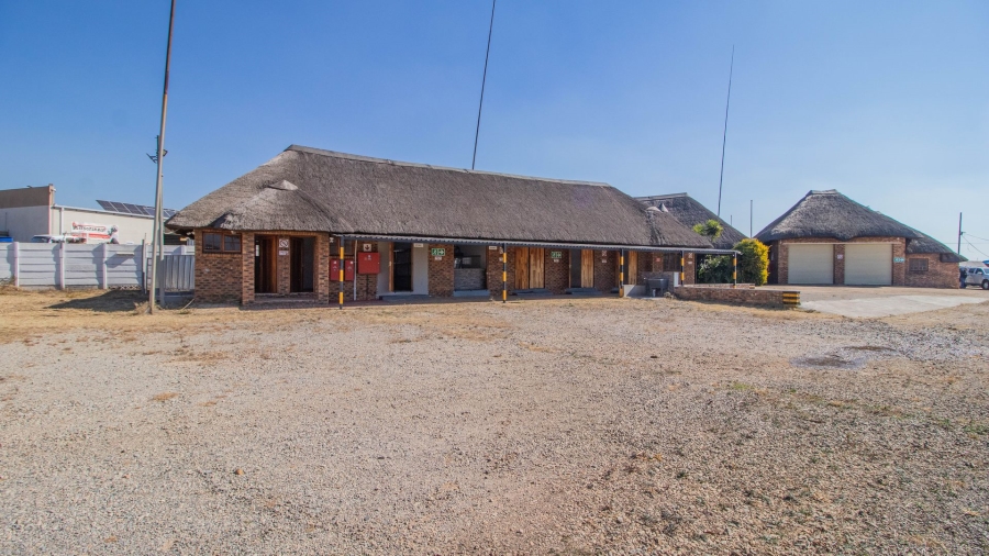  Bedroom Property for Sale in Pomona Gauteng