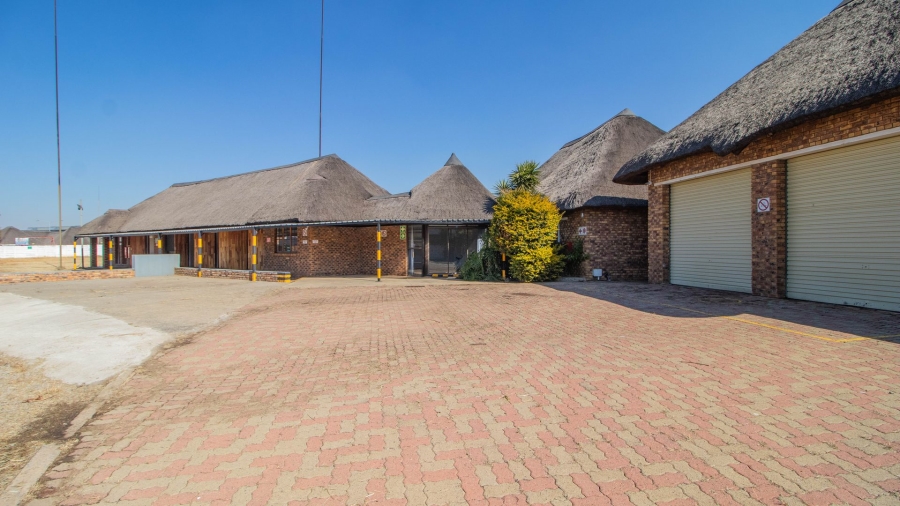  Bedroom Property for Sale in Pomona Gauteng