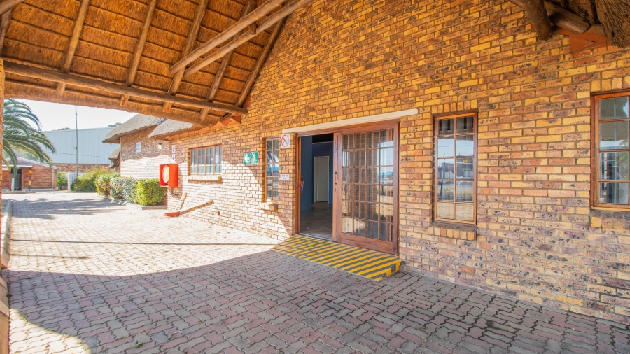  Bedroom Property for Sale in Pomona Gauteng