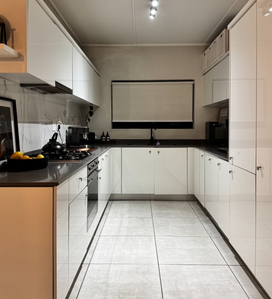 To Let 3 Bedroom Property for Rent in The Polofields Gauteng