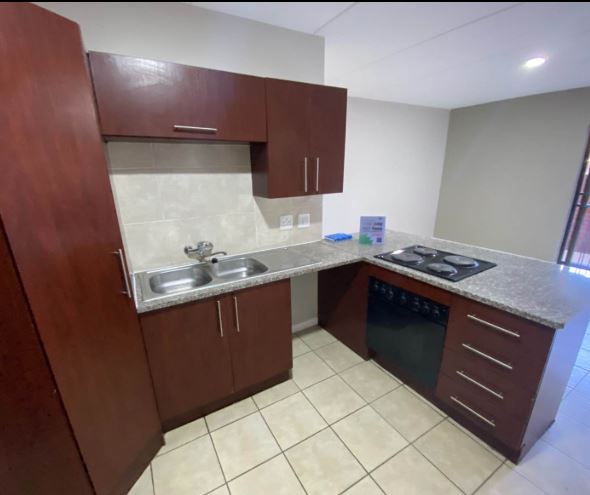 2 Bedroom Property for Sale in Kosmosdal Gauteng