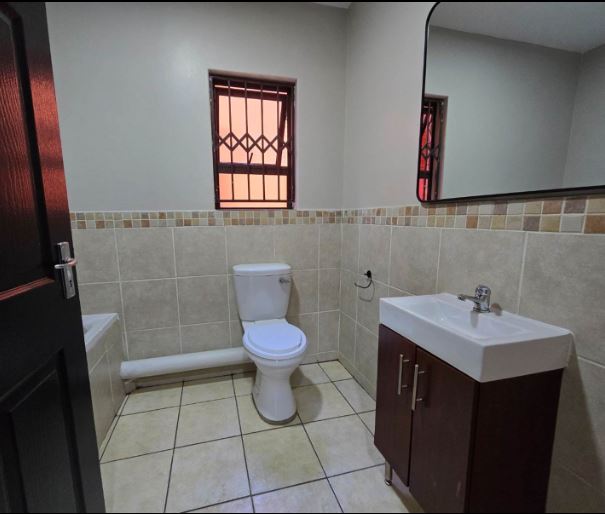 2 Bedroom Property for Sale in Kosmosdal Gauteng