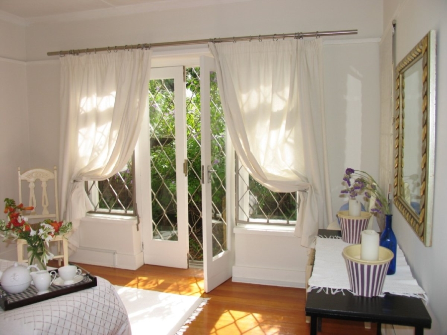 To Let 2 Bedroom Property for Rent in Forest Town Gauteng