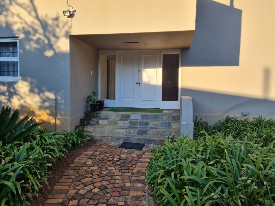 8 Bedroom Property for Sale in Saxonwold Gauteng