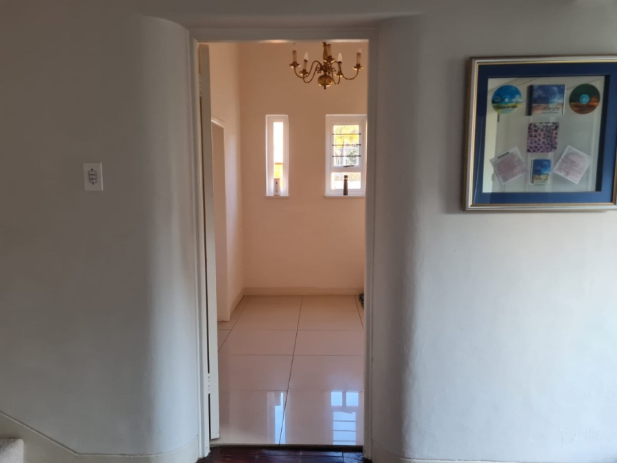 8 Bedroom Property for Sale in Saxonwold Gauteng