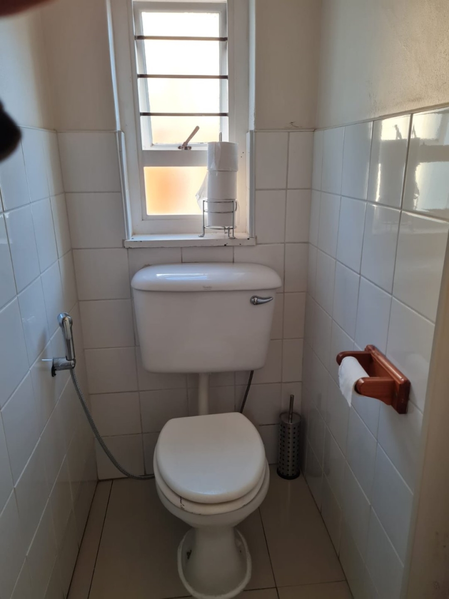 8 Bedroom Property for Sale in Saxonwold Gauteng