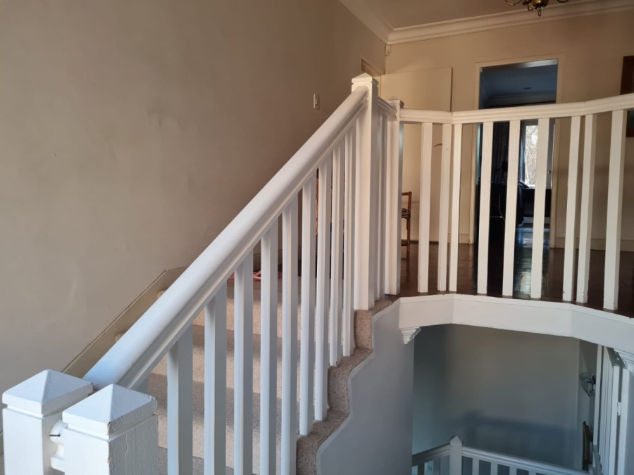 8 Bedroom Property for Sale in Saxonwold Gauteng