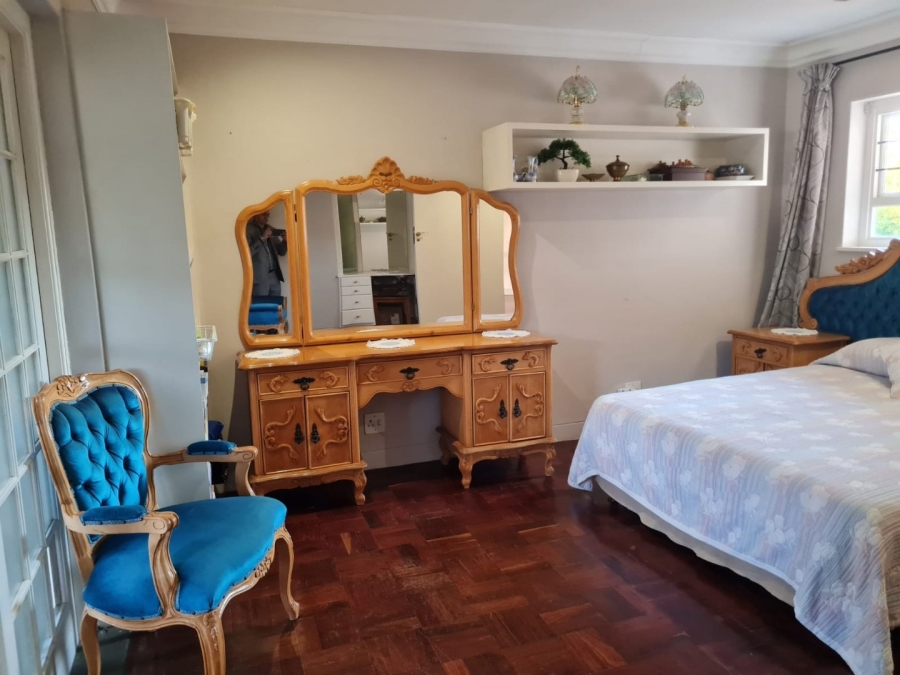 8 Bedroom Property for Sale in Saxonwold Gauteng