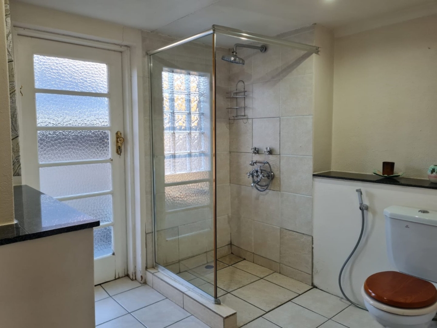8 Bedroom Property for Sale in Saxonwold Gauteng