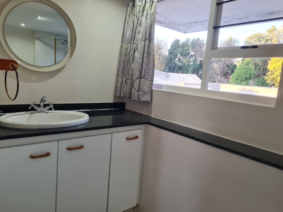 8 Bedroom Property for Sale in Saxonwold Gauteng