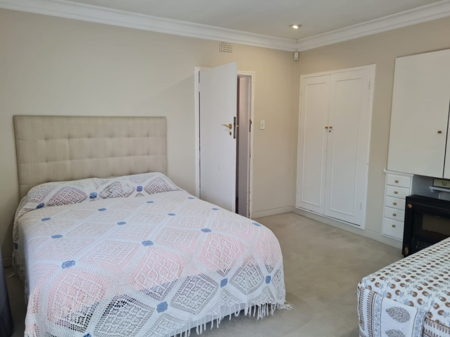 8 Bedroom Property for Sale in Saxonwold Gauteng