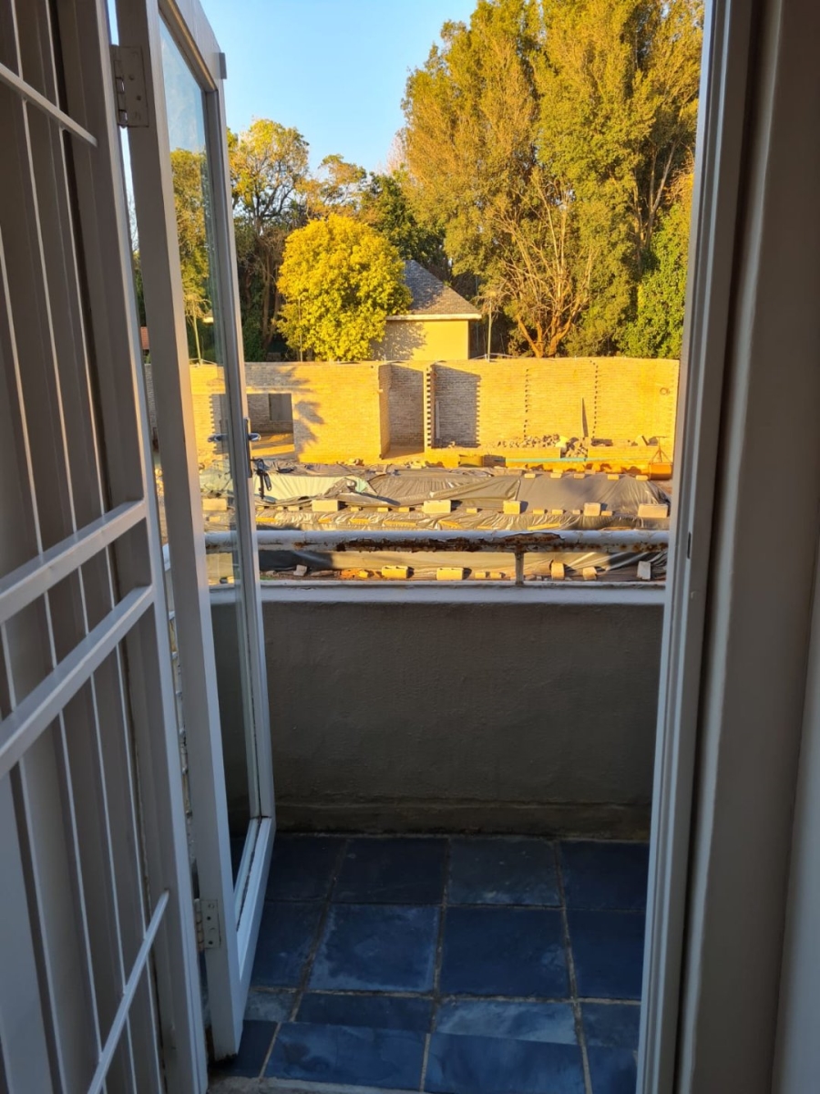 8 Bedroom Property for Sale in Saxonwold Gauteng