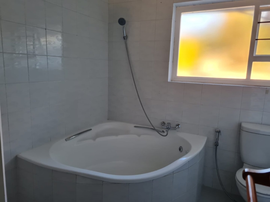 8 Bedroom Property for Sale in Saxonwold Gauteng