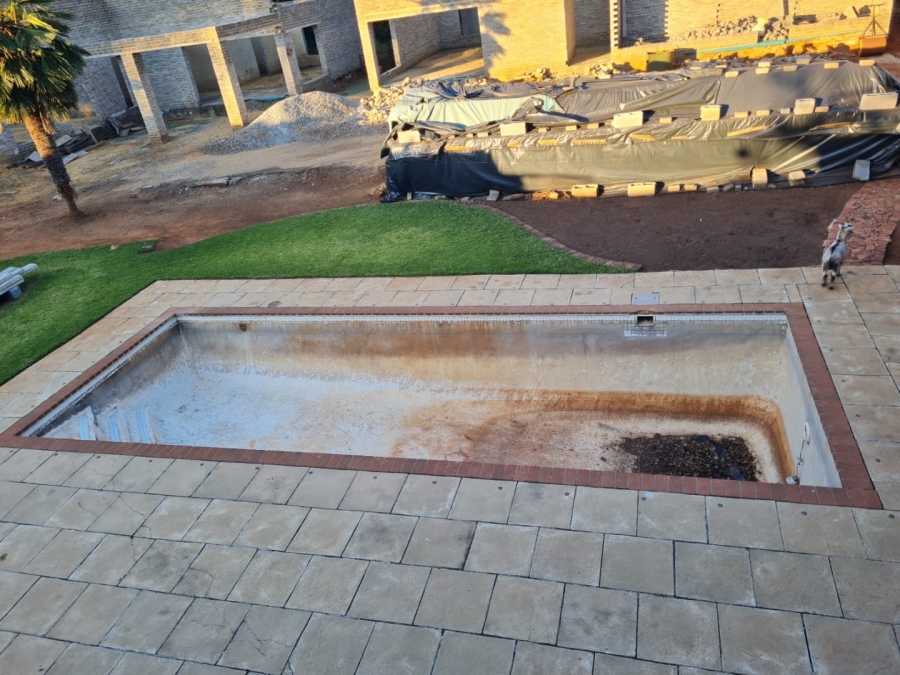 8 Bedroom Property for Sale in Saxonwold Gauteng