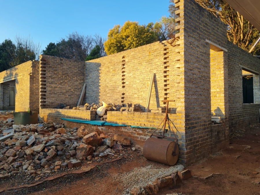 8 Bedroom Property for Sale in Saxonwold Gauteng
