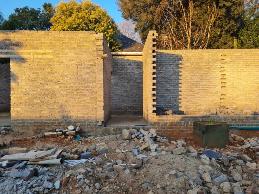 8 Bedroom Property for Sale in Saxonwold Gauteng