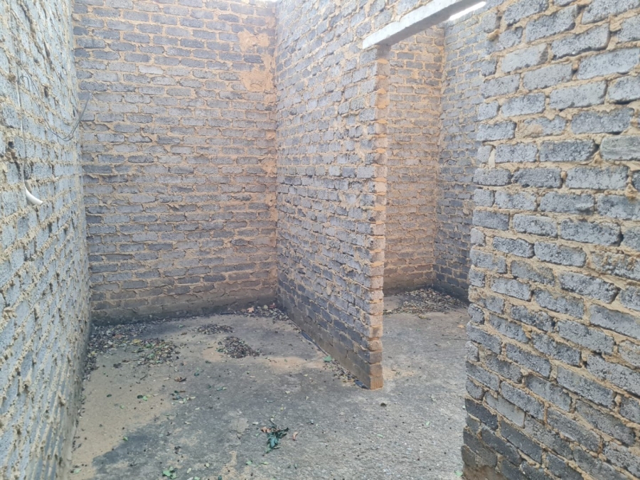 8 Bedroom Property for Sale in Saxonwold Gauteng
