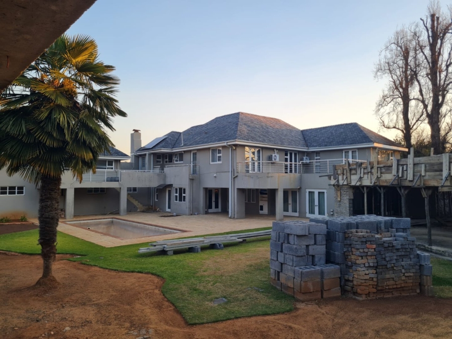 8 Bedroom Property for Sale in Saxonwold Gauteng
