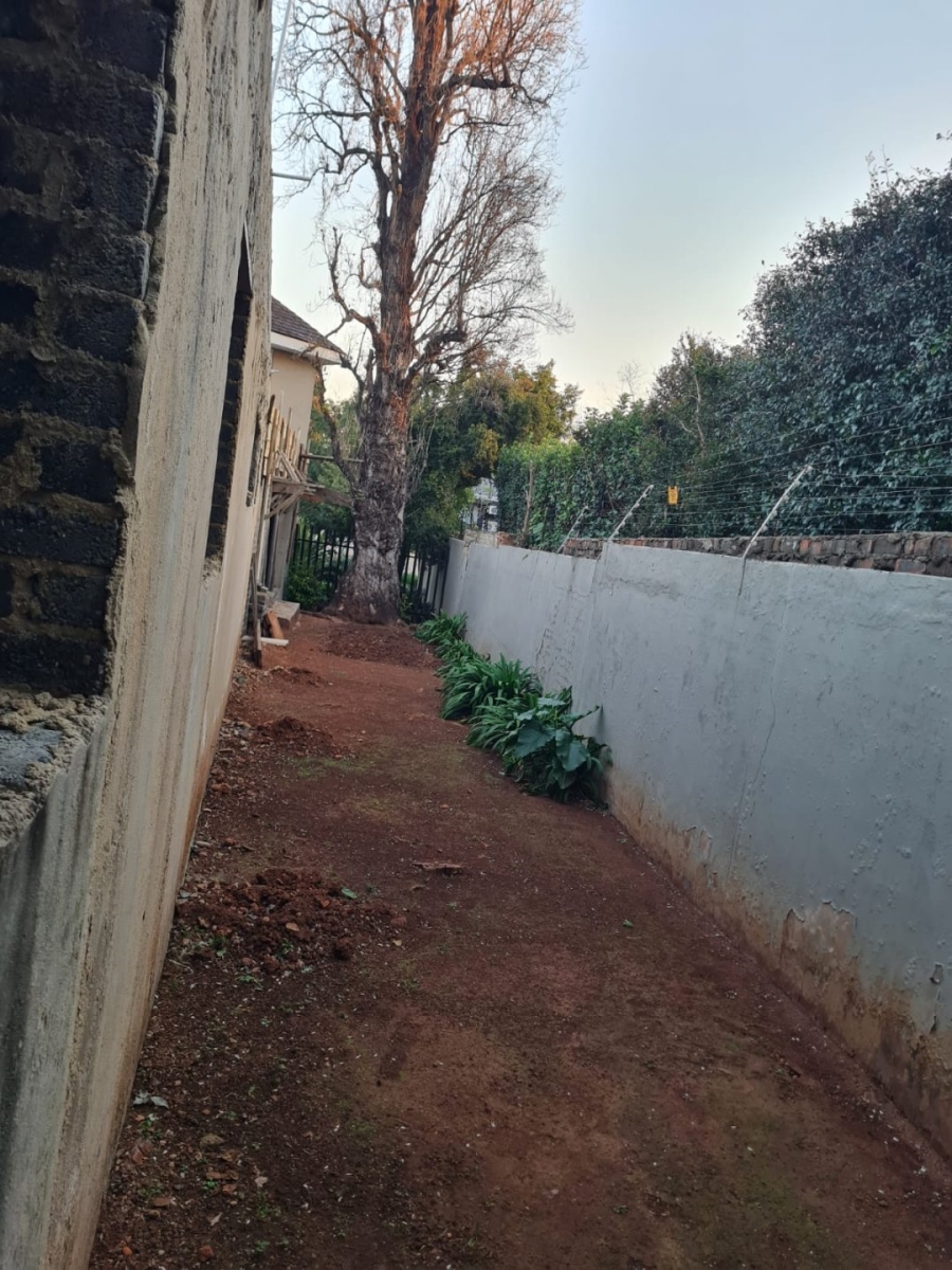 8 Bedroom Property for Sale in Saxonwold Gauteng